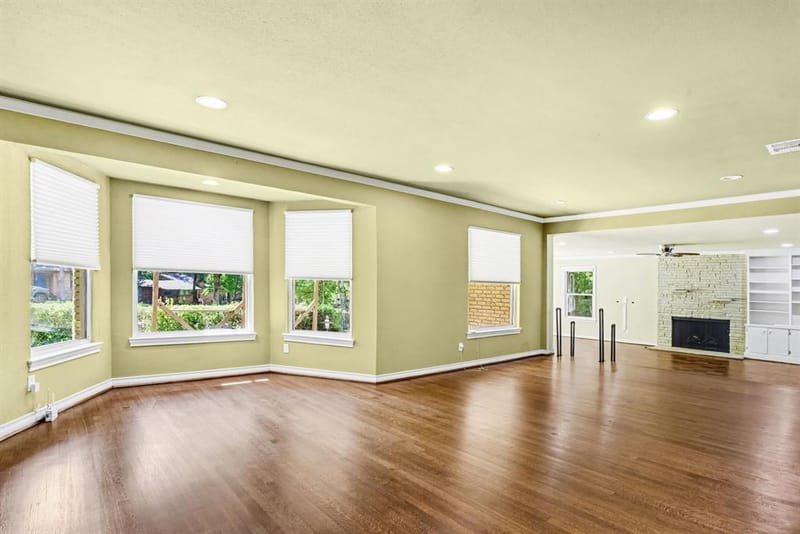 10035 Woodgrove Drive, Dallas TX 75218 - Photo 14