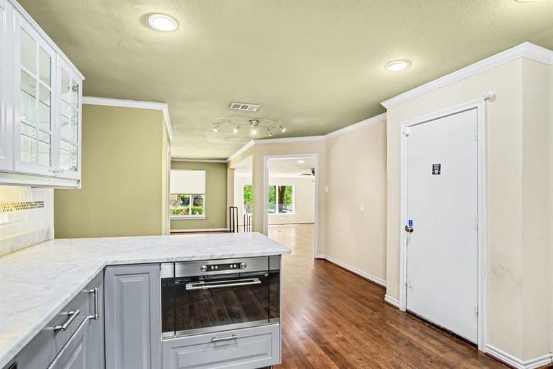 10035 Woodgrove Drive, Dallas TX 75218 - Photo 21