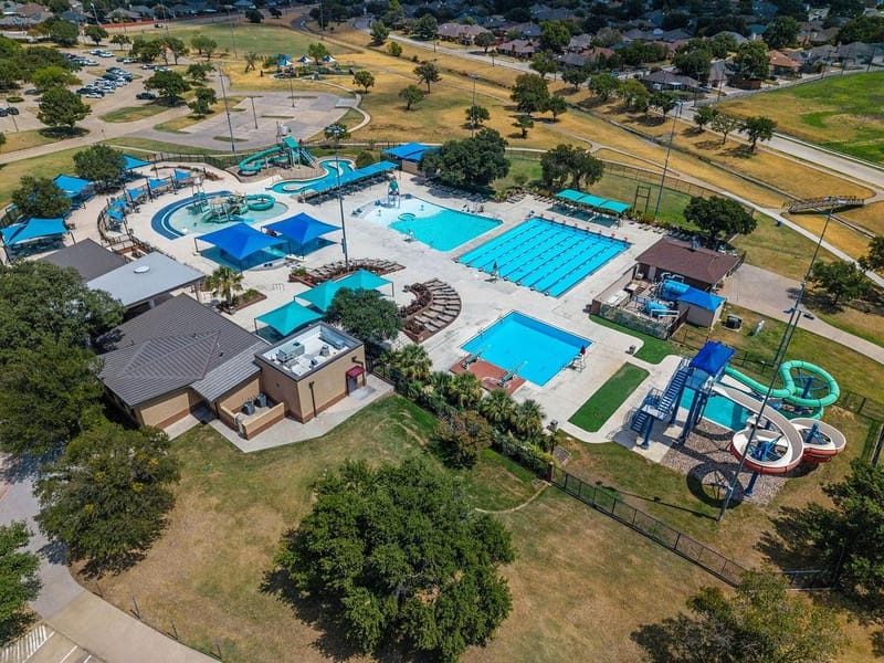 1012 Foxglove Drive, Carrollton TX 75007 - Photo 2