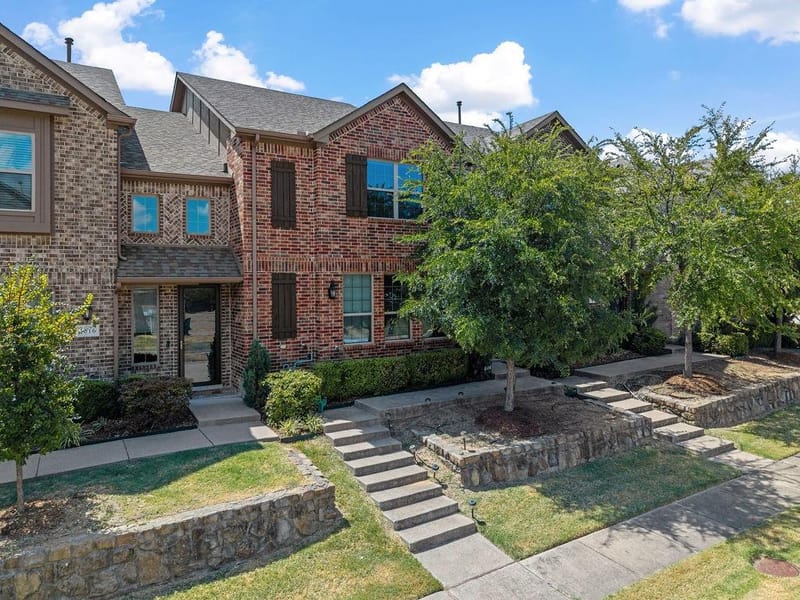 1012 Foxglove Drive, Carrollton TX 75007