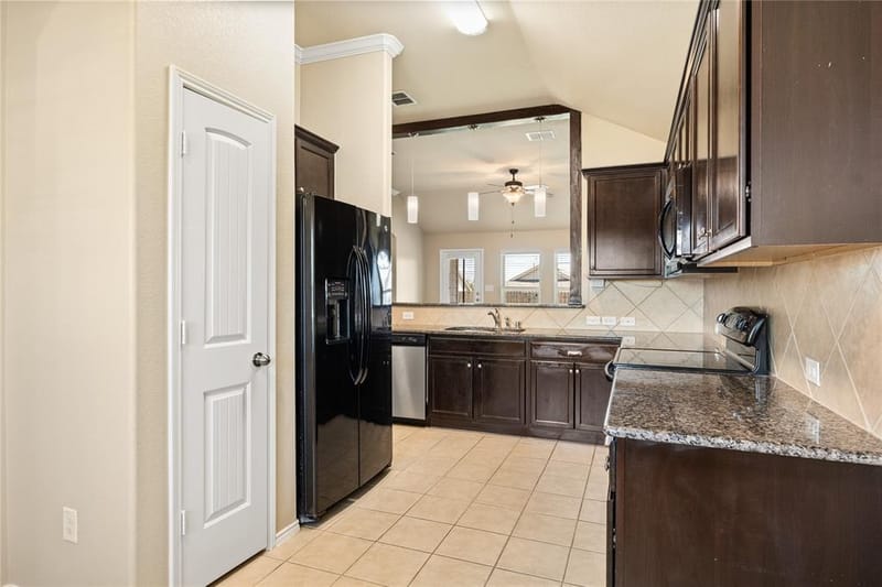 14408 Artisan Drive, Fort Worth TX 76052 - Photo 6