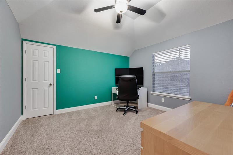 11709 Pheasant Creek Drive, Fort Worth TX 76244 - Photo 17