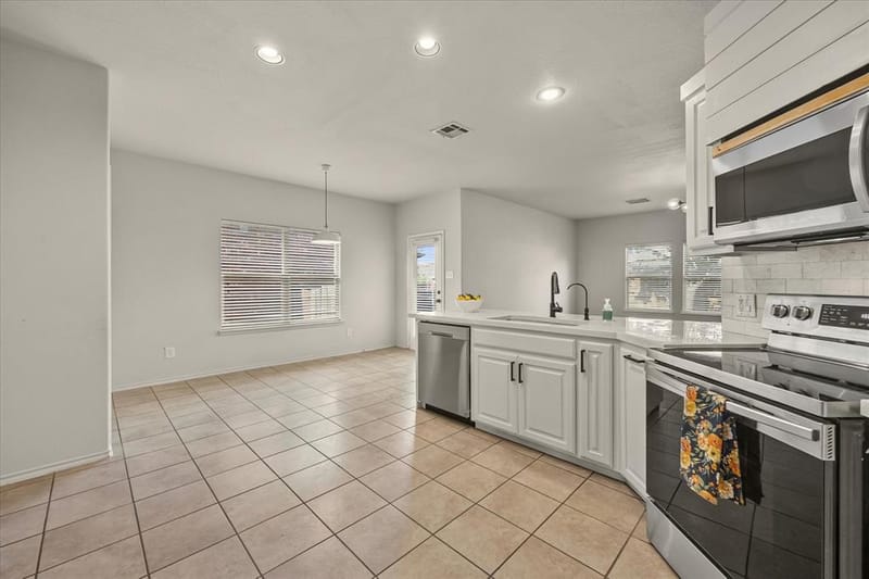 2525 Gold Rush Drive, McKinney TX 75071 - Photo 7
