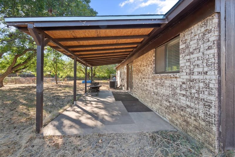316 NW Summercrest Boulevard, Burleson TX 76028 - Photo 19