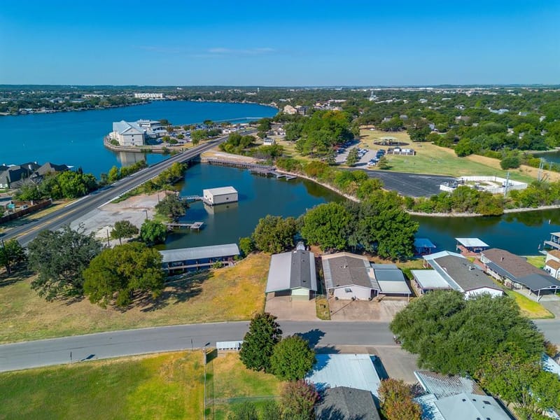 201 Brazos Harbor Drive, Granbury TX 76048 - Photo 2