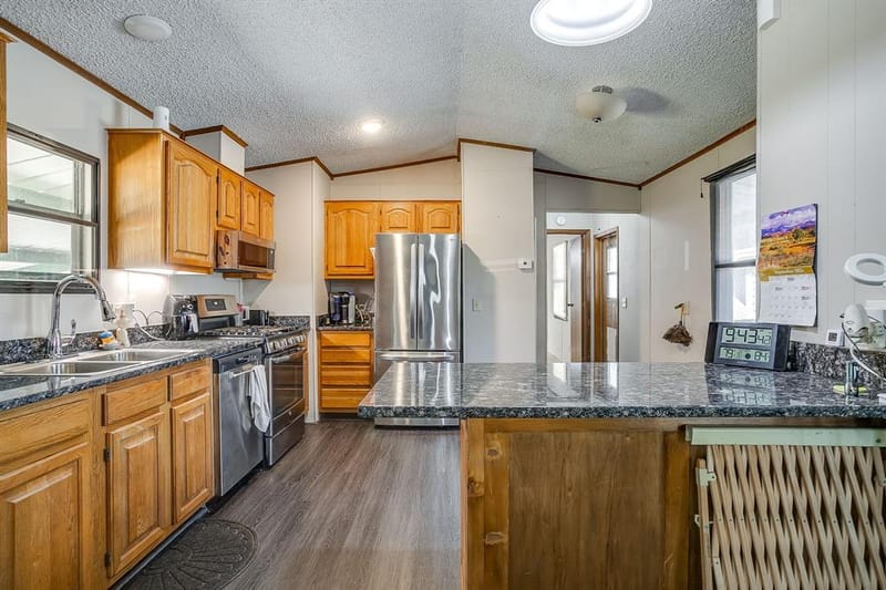 201 Brazos Harbor Drive, Granbury TX 76048 - Photo 19