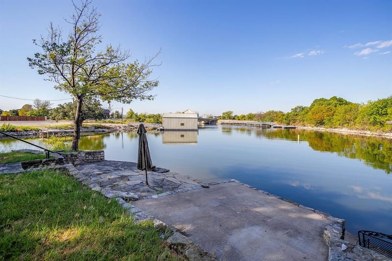 201 Brazos Harbor Drive, Granbury TX 76048 - Photo 40