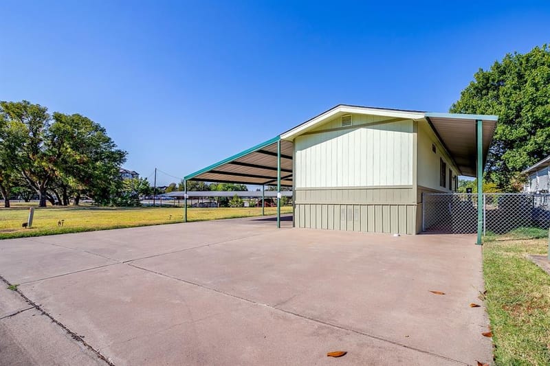 201 Brazos Harbor Drive, Granbury TX 76048 - Photo 8