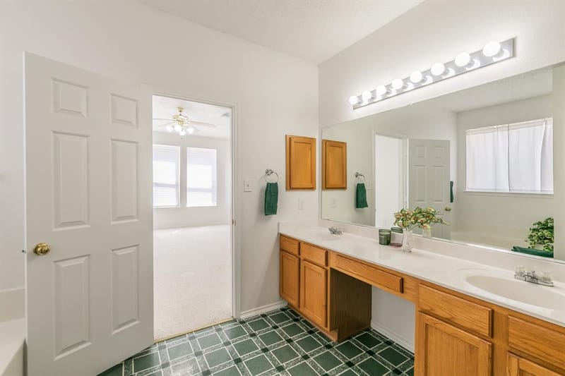 7300 Falcon Court, North Richland Hills TX 76180 - Photo 24