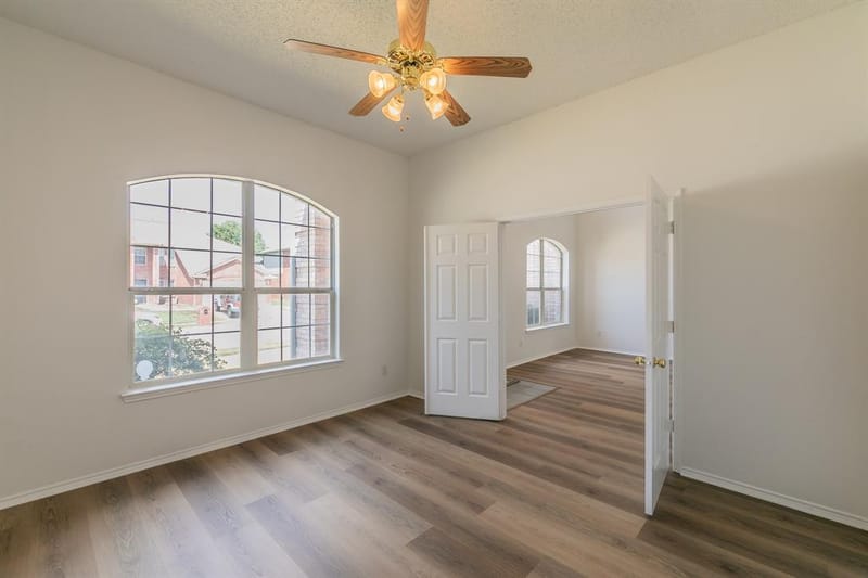7300 Falcon Court, North Richland Hills TX 76180 - Photo 11
