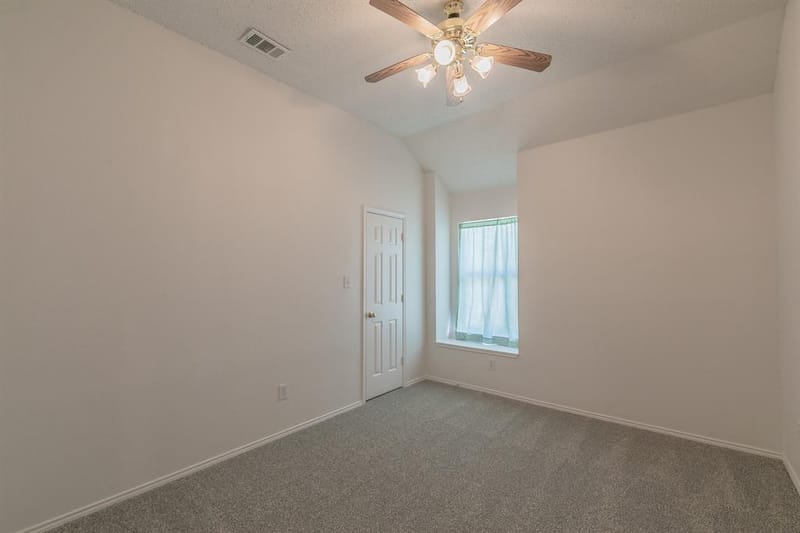 7300 Falcon Court, North Richland Hills TX 76180 - Photo 35