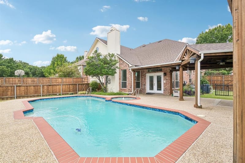 7410 Silverthorn Drive, Rowlett TX 75089