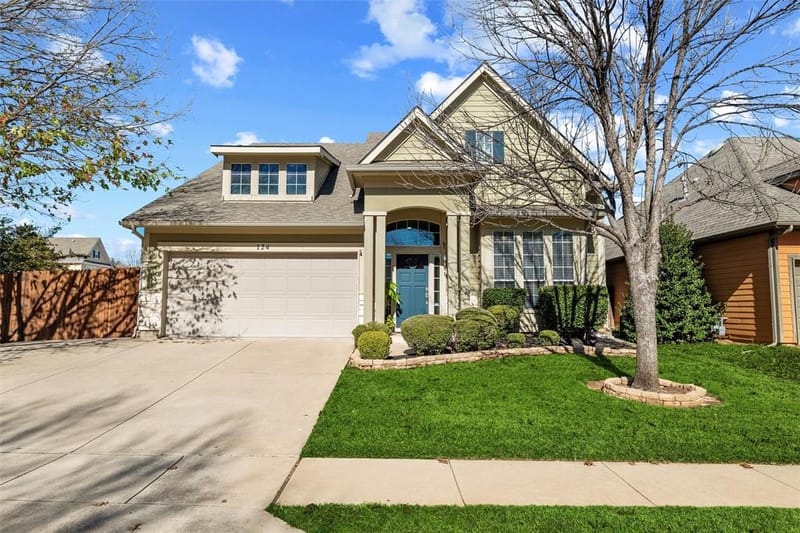 124 Myrtle Creek, Grapevine TX 76051 - Photo 2