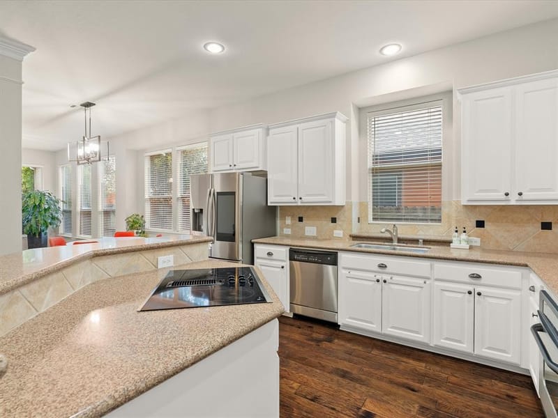 124 Myrtle Creek, Grapevine TX 76051 - Photo 8