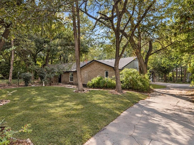 1018 Randy Road, Cedar Hill TX 75104