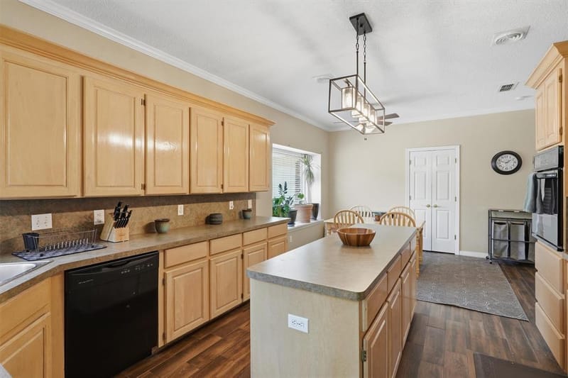 7501 Meadowside Road, Fort Worth TX 76132 - Photo 7