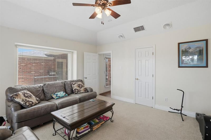 7501 Meadowside Road, Fort Worth TX 76132 - Photo 14