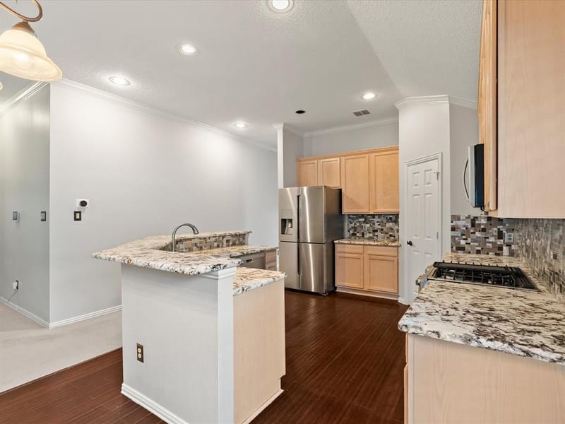 6401 Candletree Lane, McKinney TX 75070 - Photo 4