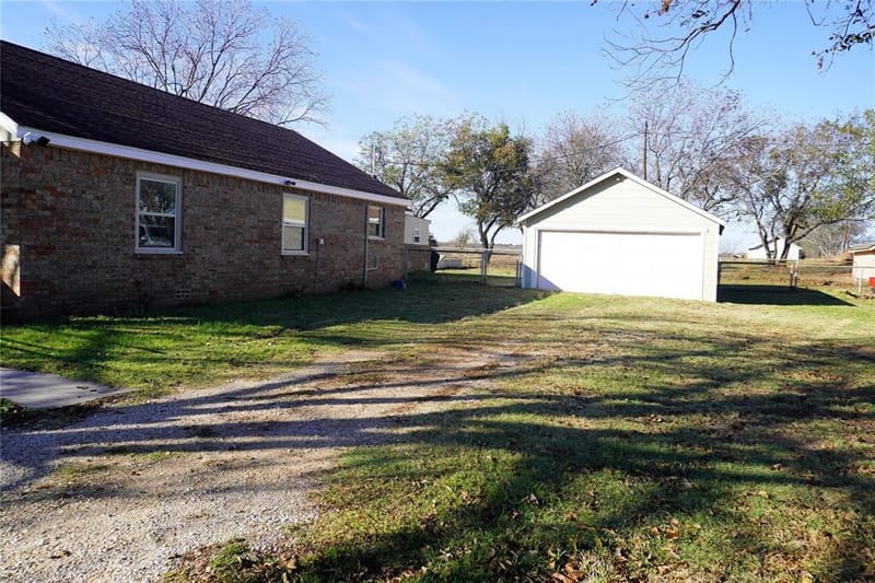 7498 State Highway 175, Montague TX 76251 - Photo 24