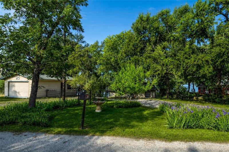 1009 Mesquite Point, Lake Bridgeport TX 76426 - Photo 6