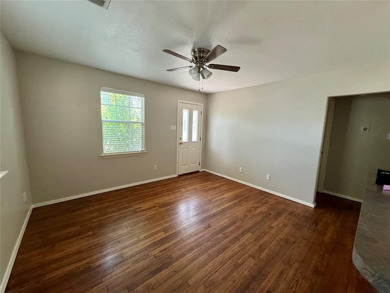 1013 Wilshire Boulevard, Arlington TX 76012 - Photo 6