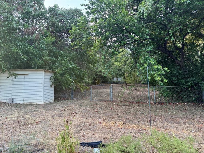 1013 Wilshire Boulevard, Arlington TX 76012 - Photo 16
