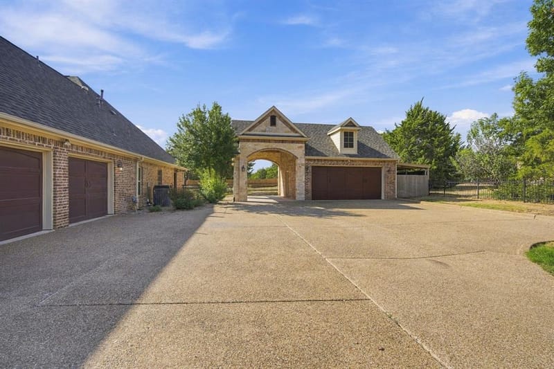 4050 Wisteria Trail, Midlothian TX 76065 - Photo 3