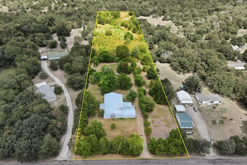 521 Vz County Road 3501, Wills Point TX 75169