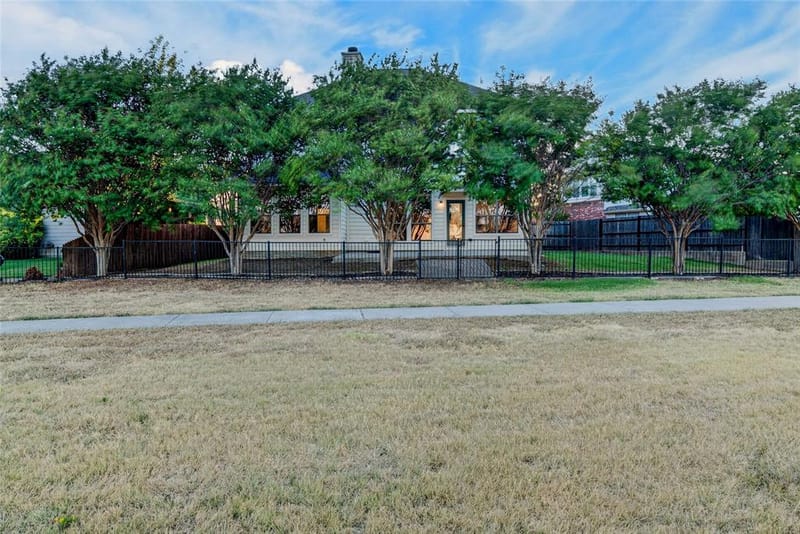 10834 Axton Court, Fort Worth TX 76052 - Photo 29