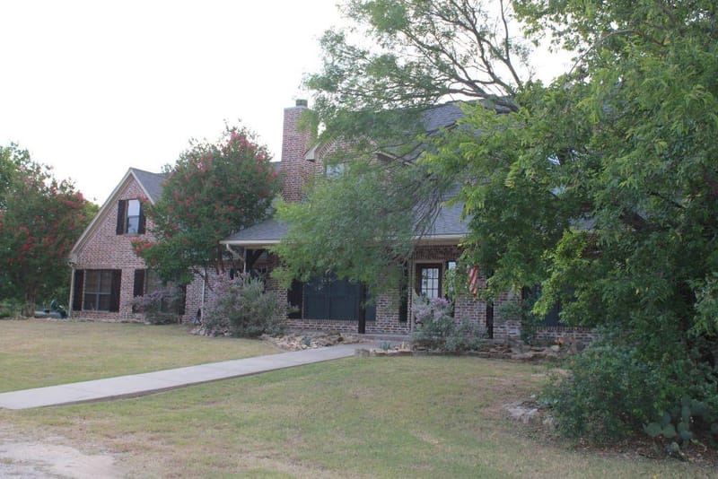 197 E Bay Drive, Bridgeport TX 76426 - Photo 3