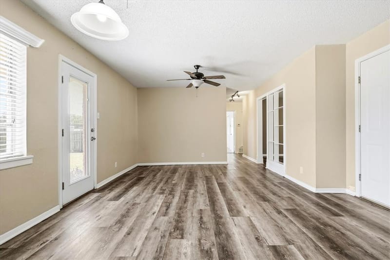 503 Harriett Street, Arlington TX 76010 - Photo 12