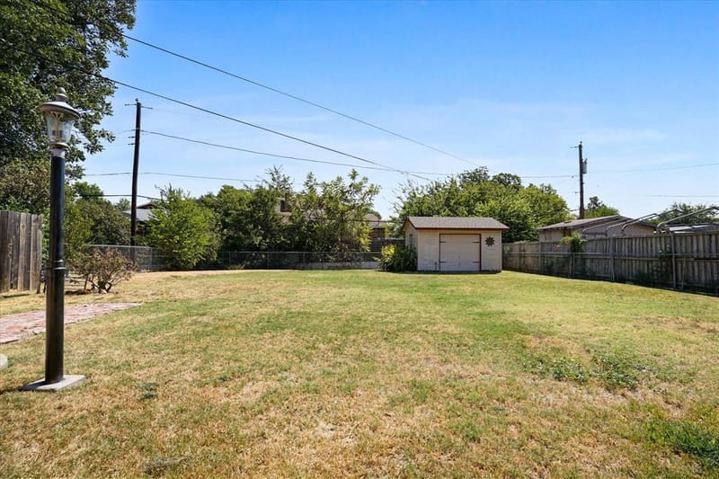 503 Harriett Street, Arlington TX 76010 - Photo 31