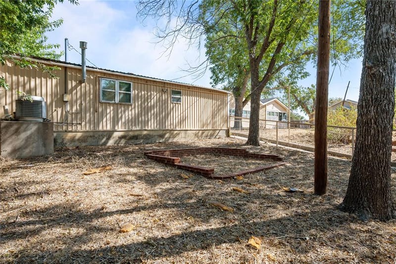 1011 E Connell Street, Breckenridge TX 76424 - Photo 28