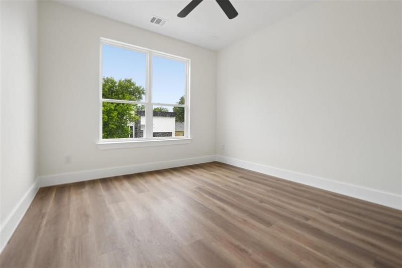 2646 Alabama Avenue, Dallas TX 75216 - Photo 32