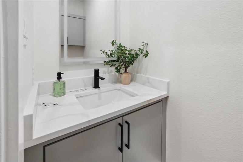 2646 Alabama Avenue, Dallas TX 75216 - Photo 11