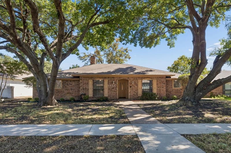 2206 Blue Cypress Drive, Richardson TX 75082