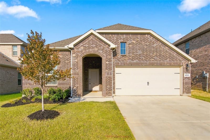 4309 Silver Chute Avenue, Aubrey TX 76227