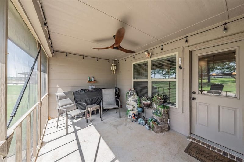 1268 County Road 4797, Springtown TX 76082 - Photo 34