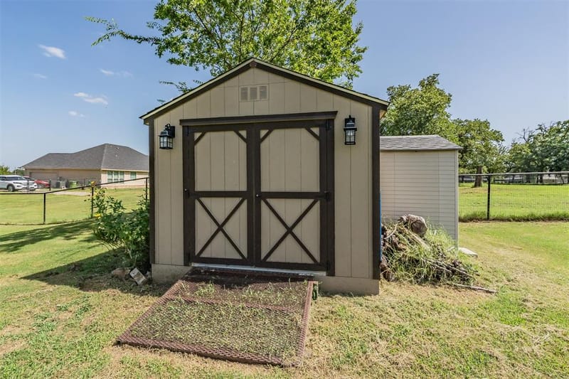 1268 County Road 4797, Springtown TX 76082 - Photo 38