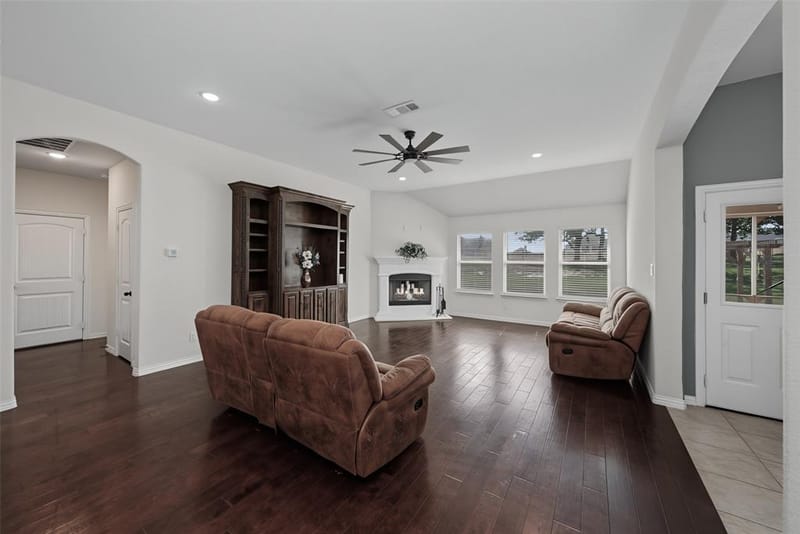 1268 County Road 4797, Springtown TX 76082 - Photo 25