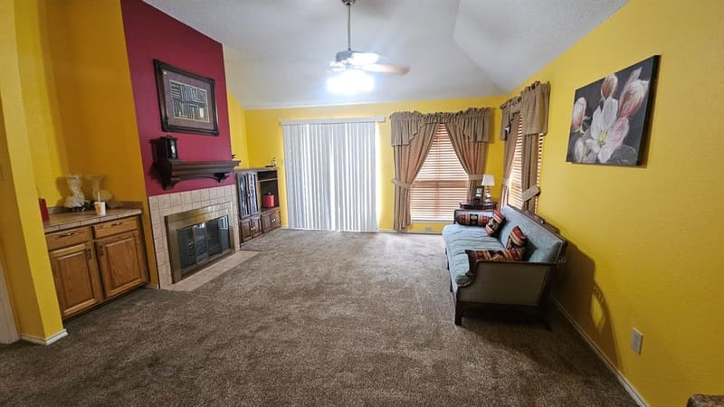 827 Quail Brook Drive, Arlington TX 76001 - Photo 14