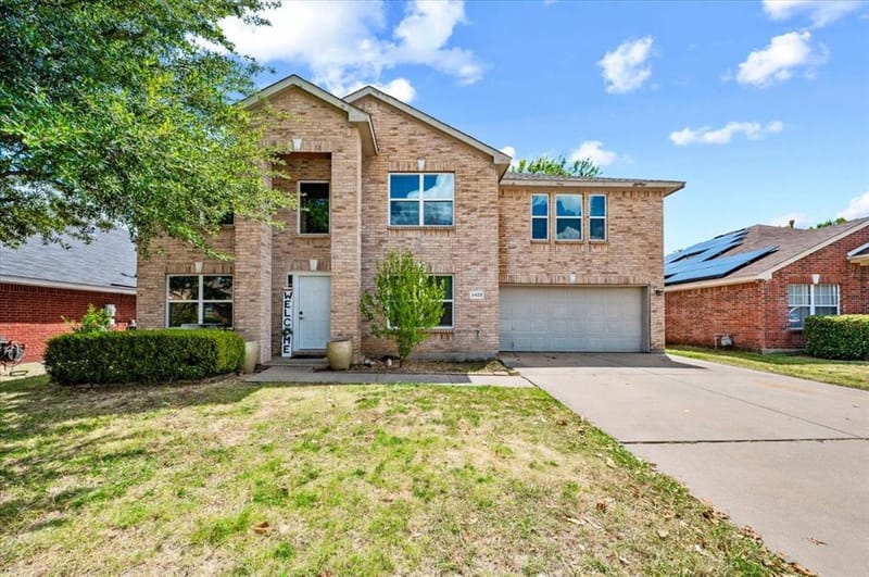 2423 Ranchview Drive, Grand Prairie TX 75052