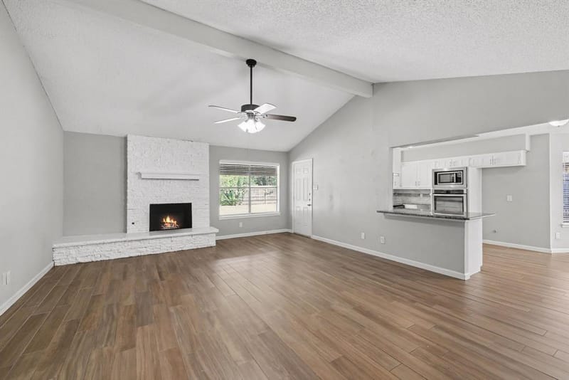 826 Glacier Lane, Grapevine TX 76051 - Photo 3