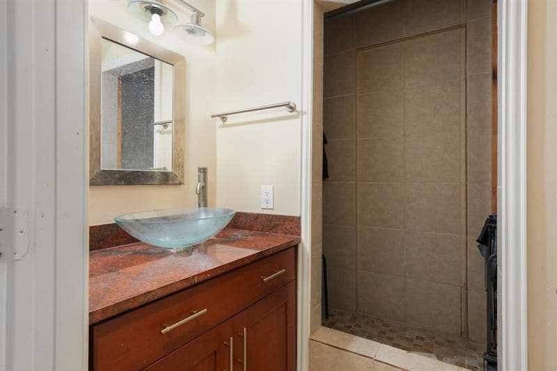 1812 Snowmass Drive, Plano TX 75025 - Photo 9