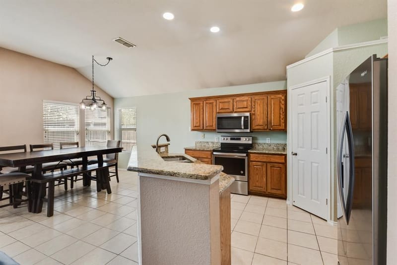 7266 Wild Wing Drive, Fort Worth TX 76120 - Photo 16