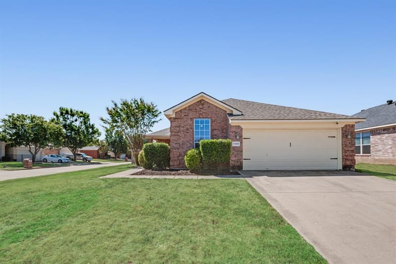 7266 Wild Wing Drive, Fort Worth TX 76120