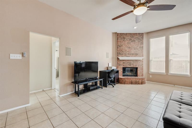 7266 Wild Wing Drive, Fort Worth TX 76120 - Photo 8
