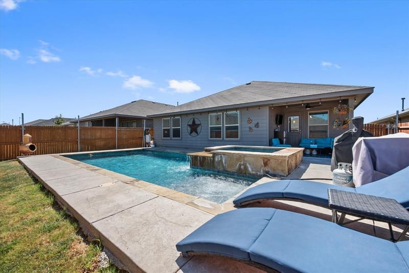 10321 Fort Belknap Trail, Crowley TX 76036