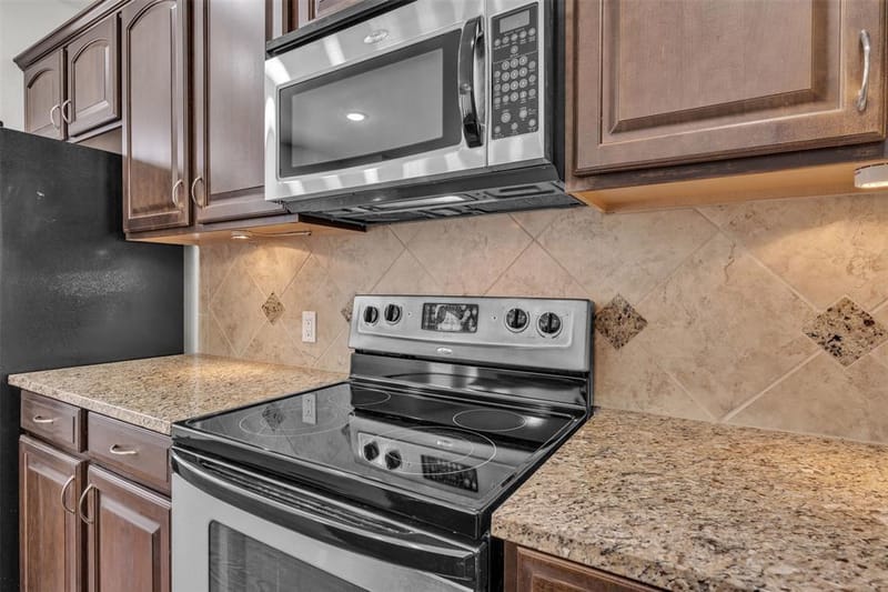 950 Henderson Street # 1214, Fort Worth TX 76102 - Photo 16