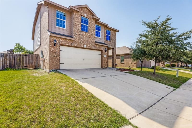 6144 Nathan Creek Drive, Fort Worth TX 76179 - Photo 2